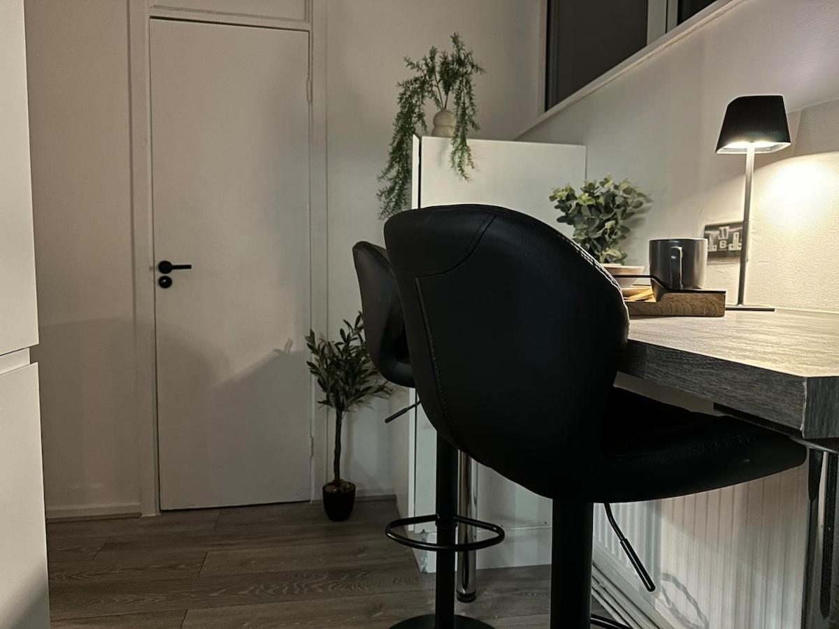 Spacious And Modern Flat In Archway Лондон Экстерьер фото